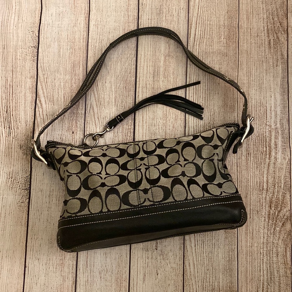 Vintage COACH logo shoulder bag